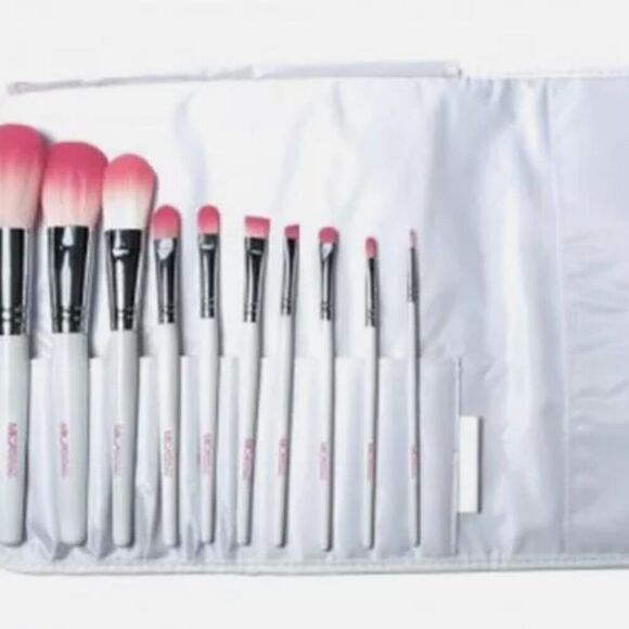 Mica Beauty Cosmetics 10 piece makeup brush set NWT and in sealed box - Picture 3 of 6
